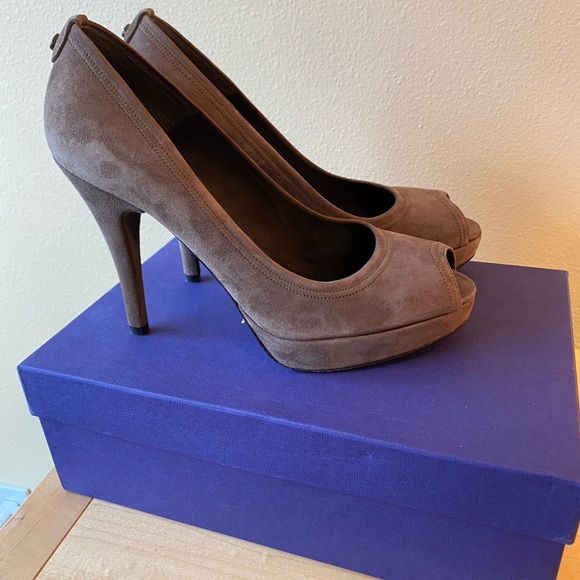NIB gorgeous Stuart Weitzman heels - Picture 5 of 5